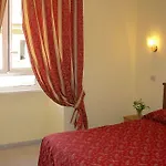 Bed In 4* רומא