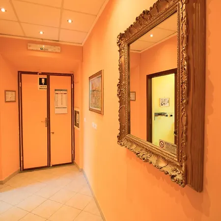 Bed In לינה וארוחת בוקר 4*