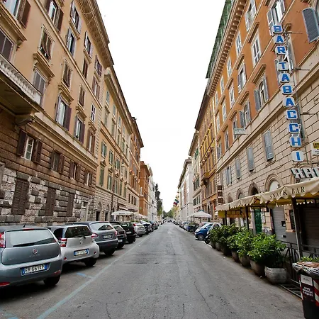 Alojamento de Acomodação e Pequeno-almoço Bed In Roma